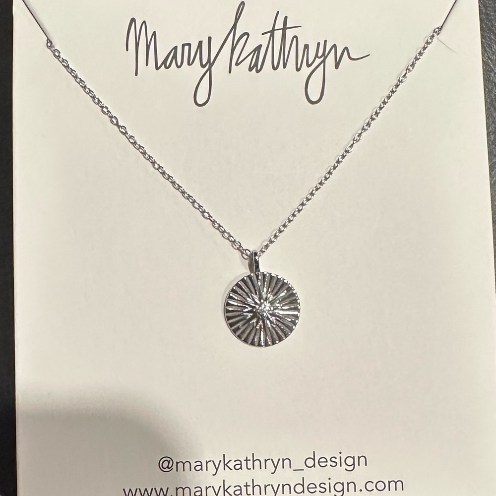 NWT Silver Starburst Pendant Necklace